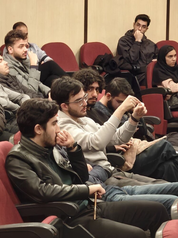 اکران اختصاصی مستند Human Nature به همت کانون فیلم و عکس (نگاه) دانشگاه