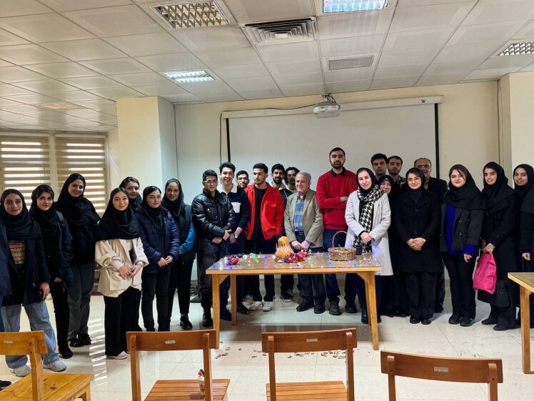 برگزاری جشن دانشجویی شب یلدا در دانشکده علوم تغذیه و صنایع غذایی به همت کانون‌های فرهنگی دانشگاه